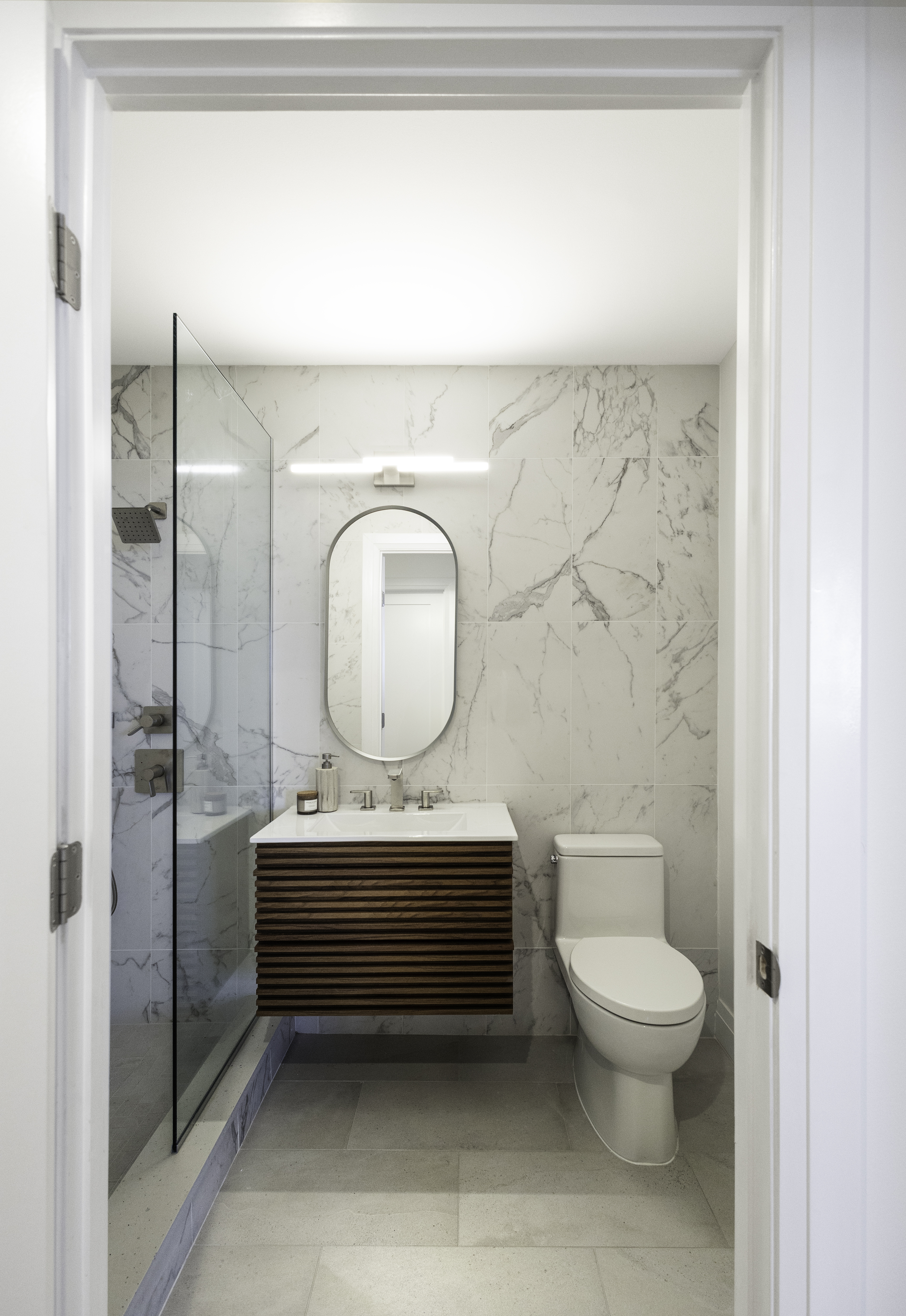Queens Blvd Apartment bathroom